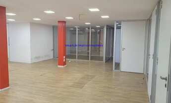 Imagem 2: Conjunto Comercial 240m², 02 banheiros e 03 vagas na garagem. Condomínio com recepção e s