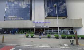 Imagem 2: Conjunto Comercial 237.80m², 02 banheiros e 02 vagas na garagem. Condomínio com portaria