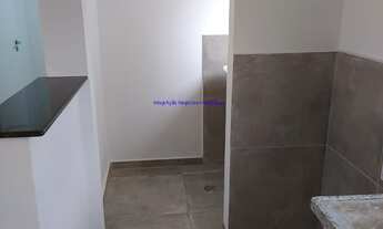 Imagem 7: Condomínio com zelador e elevador. Excelente localização á 8 minutos andando para a estaç