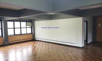 Imagem 2: Condomínio com recepção e segurança. Excelente localização á 5 minutos andando para a est