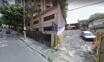 Imagem 7: Terreno com 435m², com casa nos fundos. Excelente localização á 9 minutos andando par aa