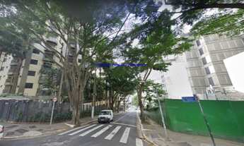 Imagem 5: Terreno com 435m², com casa nos fundos. Excelente localização á 9 minutos andando par aa