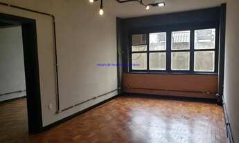 Imagem 7: Condomínio com recepção e segurança. Excelente localização á 5 minutos andando para a est