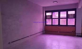 Imagem 5: Condomínio com recepção e segurança. Excelente localização á 5 minutos andando para a est