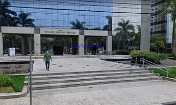 Imagem 2: Conjunto Comercial 381m², 03 banheiros e 15 vagas na garagem. Condomínio com recepção e