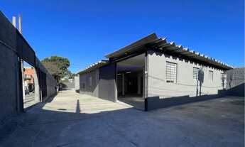 Imagem 3: Galpao Comercial 1.100m², 10 banheiros e 50 vagas; Sendo 900m² de galpão e salas + 200m² d