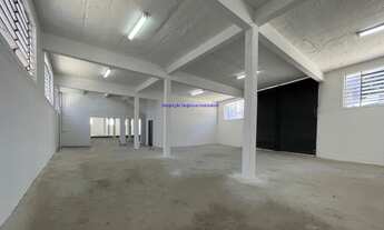 Imagem 5: Galpao Comercial 1.100m², 10 banheiros e 50 vagas; Sendo 900m² de galpão e salas + 200m² d