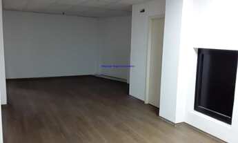 Imagem 5: Conjunto Comercial 50m², 1 banheiro com infraestrutura para outro. Prédio totalmente refo