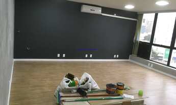 Imagem 4: Conjunto Comercial 40m², 01 sala e 01 banheiro. Condomínio com recepção e segurança 24h