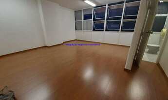 Imagem 2: Condomínio com recepção e segurança 24hrs funcionamento de segunda a segunda. Excelente l