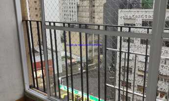 Imagem 3: Condomínio com portaria e segurança. Excelente localização á 9 minutos andando para a est