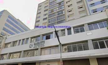 Imagem: Condomínio com portaria e segurança. Excelente