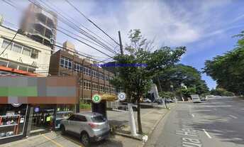 Imagem 2: Prédio Comercial 540m², 5 banheiros e 14 vagas na garagem. Excelente localização entre as