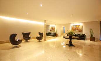 Imagem 6: Condomínio com portaria e segurança. Excelente localização á 8 minutos andando para a est