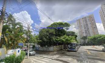 Imagem 4: Loja 207m², 02 banheiros. Excelente localização á 7 minutos andando para a Estação do Met