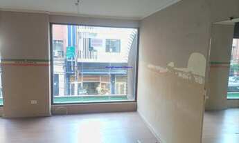 Imagem 7: Loja comercial 30 m², e 01 banheiro. Excelente localização, à 7 minutos caminhando da Est