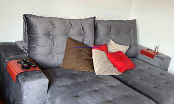 Imagem 4: Condomínio com portaria e segurança. Excelente localização á 2 minutos andando para a est