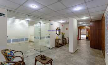 Imagem 6: Condomínio com portaria, segurança, salão de festa e playground. Excelente localização, á