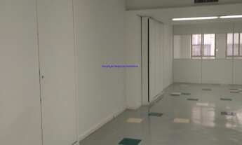 Imagem 2: Sobreloja 400m² e 02 banheiros. Excelente localização, á 4 minutos andando para a Estação