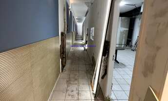 Imagem 5: Prédio Comercial 950m², 04 banheiros e 06 vagas de garagem. Excelente localização entre a