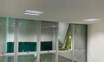 Imagem 5: Condomínio com recepção e segurança 24hrs. Excelente localização entre as Ruas Jerônimo d