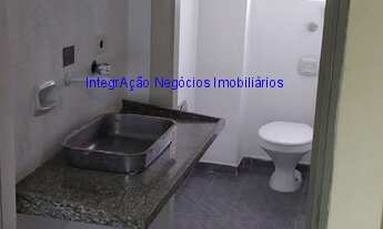 Imagem 7: Condomínio com recepção, portaria e segurança. Excelente localização; à 6 minutos andando