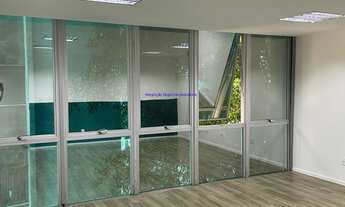 Imagem 2: Condomínio com recepção e segurança 24hrs. Excelente localização entre as Ruas Jerônimo d