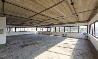 Imagem 2: Conjunto Comercial 356m², 06 banheiros e 08 vagas na garagem. Condomínio com recepção e s