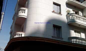 Imagem 2: Prédio Comercial 750m², 09 banheiros; Possui 2 andares: piso térreo: 02 lojas; 1º e 2º pis