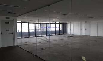 Imagem 7: Conjunto comercial 384m², 01 copa, 05 banheiros e 01 vaga na garagem. Condomínio com re