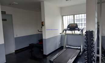 Imagem 3: Condomínio com portaria, segurança 24hrs, piscina, salão de festa e Jardim. Excelente loc