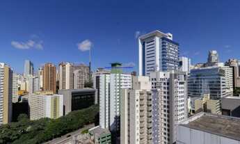 Imagem 2: Condomínio com portaria, segurança 24hrs, piscina, salão de festa e Jardim. Excelente loc