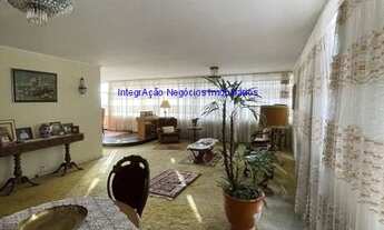 Imagem 3: Apartamento 300m², 04 dormitórios (sendo 01 suíte), 04 banheiros e 02 vagas na garagem. C