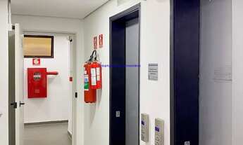 Imagem 3: Conjunto Comercial 75m², 02 banheiros. Condomínio com recepção e segurança 24hrs. Excele