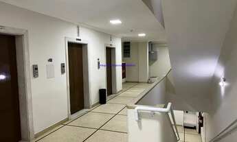 Imagem 2: Condomínio sem limites de horário com portaria 24hs. Excelente localização á 3 minutos an