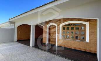 Imagem: Casa a venda no centro de Elias Fausto-SP