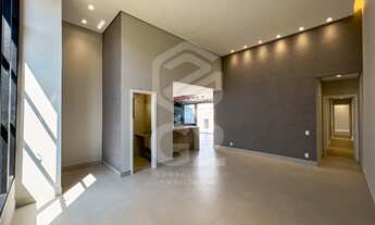 Imagem 3: Casa à Venda no Condomínio Maria José com Escritório e Piscina, Indaiatuba ? Sp