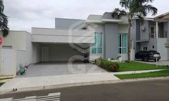 Imagem: Casa térrea com 03 suítes em Condomínio