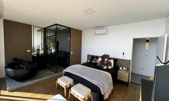 Imagem 5: LINDA CHÁCARA, CONTENDO MANSÃO CINEMATOGRÁFICA, À BEIRA DA REPRESA DE IGARATÁ (PÉ NA AGUA