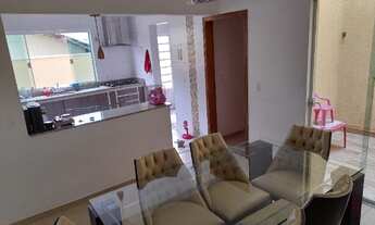 Imagem: LINDA CASA TÉRREA COM 03 DORMITÓRIOS (01