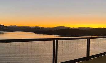 Imagem: LINDA CHÁCARA A BEIRA DA REPRESA DE IGARATÁ