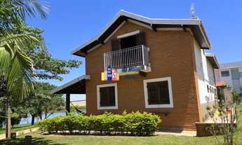 Imagem: Casa com 4 Dormitórios sendo 1 Suíte