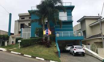 Imagem: Casa em Condomínio com 3 Dormitórios sendo