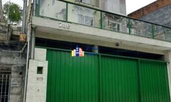 Imagem: Linda casa com terreno nos fundos para construção