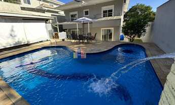 Imagem: Casa com piscina, 5 suítes, vista livre