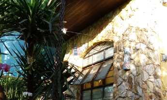 Imagem 2: Casa a venda com amplo quintal arborizado, próximo ao Centro de Itapevi! Aceita Permuta!