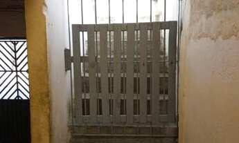 Imagem 3: CA00167 - Casa no Engenho Novo em Barueri com 3 casas no quintal. Oportunidade para invest