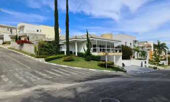 Imagem 2: Casa de Condomínio com 5 Quartos à venda, 423m² - Beverly Hills