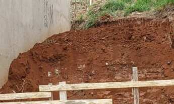 Imagem: EXCELENTE TERRENO COM 125m² - 5,80 X 21,60