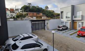 Imagem: Linda casa germinada 3 dormitório sendo